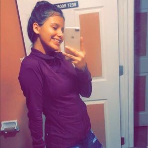 Meet your Posher, Yvette